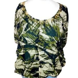 ❤️5/$25 SALE a.n.a. A New Approach Batwing Green Black Gold Shirt Blouse Top